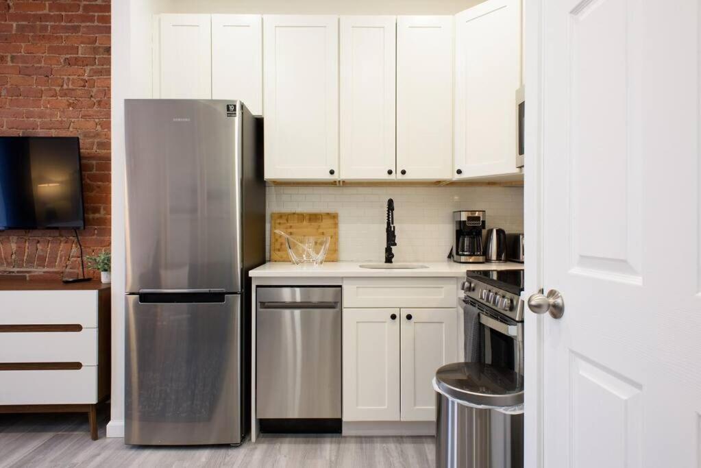240-11 New Prime Upper East W&d New York